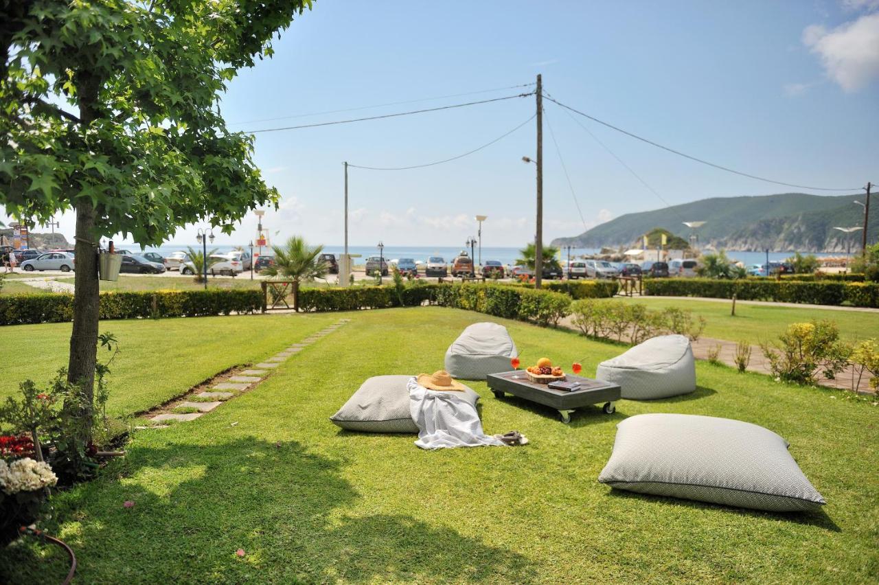 Seathon Seafront Beach Villa In Kalamitsi Εξωτερικό φωτογραφία