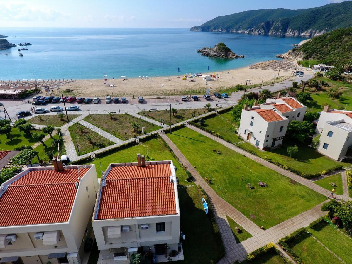 Seathon Seafront Beach Villa In Kalamitsi Εξωτερικό φωτογραφία